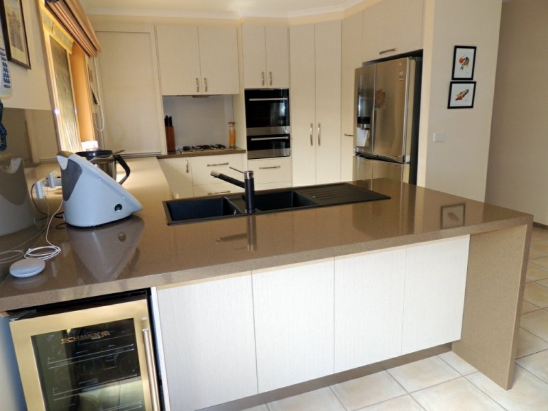 18 Aquarius Way, Paynesville VIC 3880