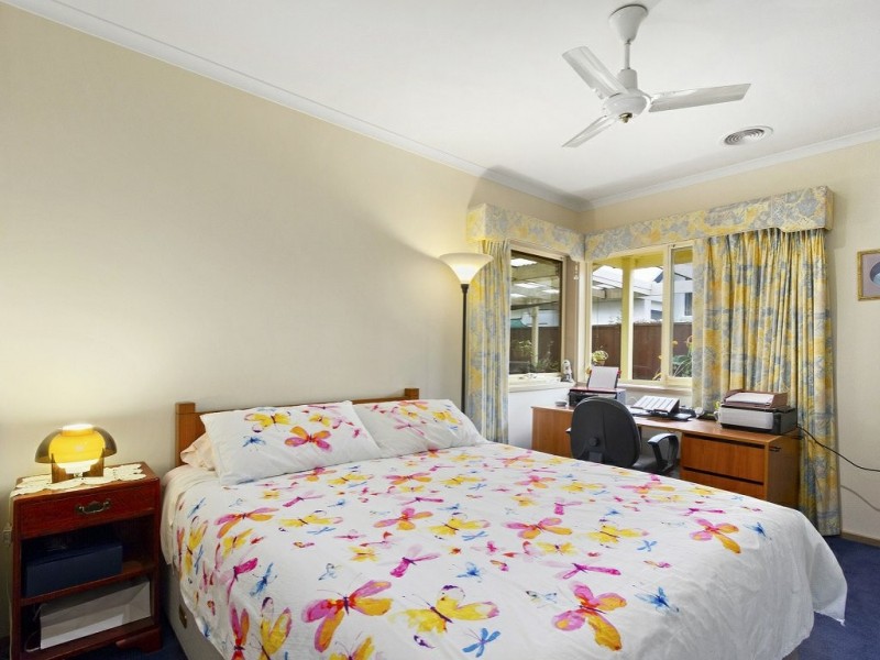 18 Aquarius Way, Paynesville VIC 3880