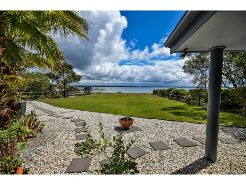 2 Green Court, Eagle Point VIC 3878
