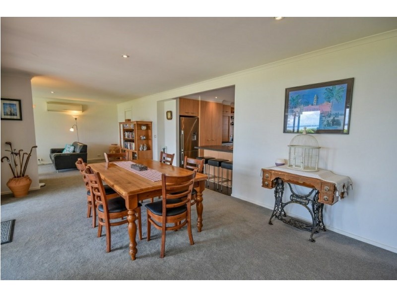 2 Green Court, Eagle Point VIC 3878