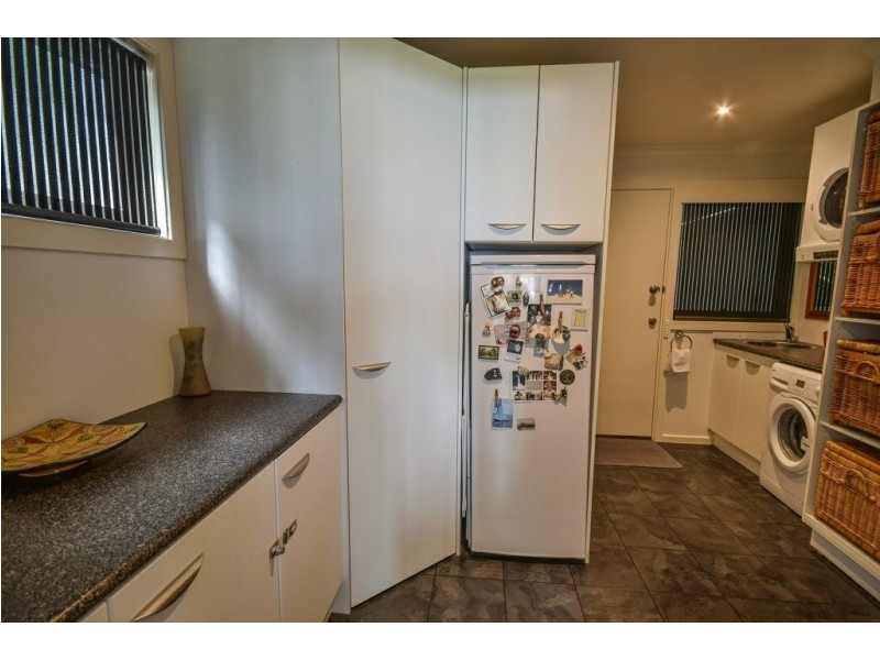 2 Green Court, Eagle Point VIC 3878