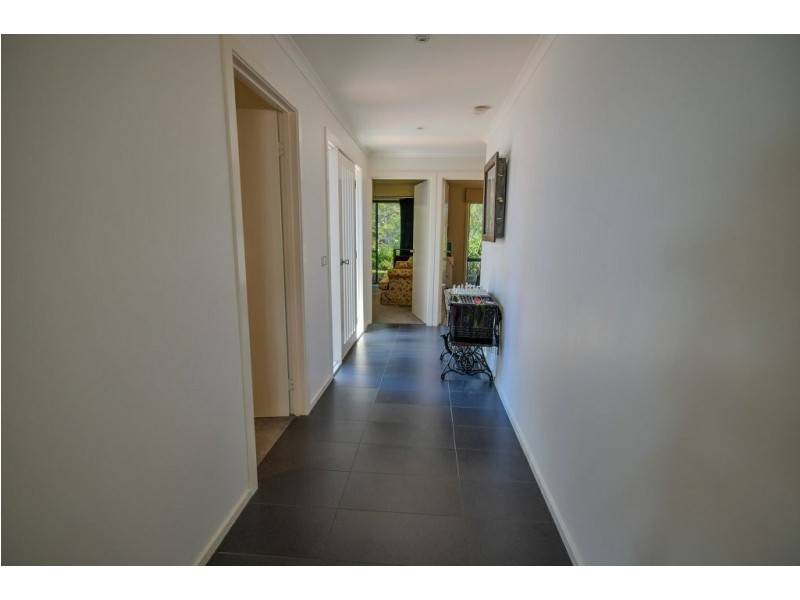 2 Green Court, Eagle Point VIC 3878