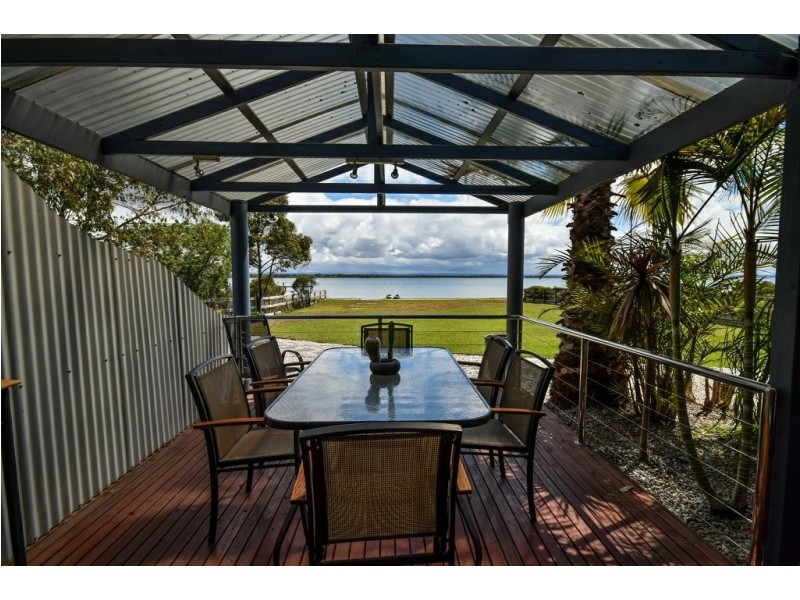 2 Green Court, Eagle Point VIC 3878