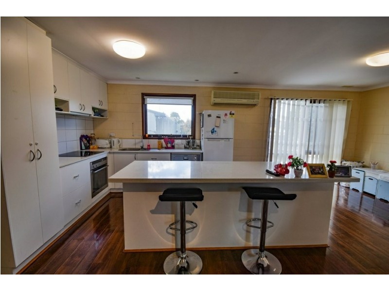 Unit 1, 2, 3 & 4/54 Main Road, Paynesville VIC 3880