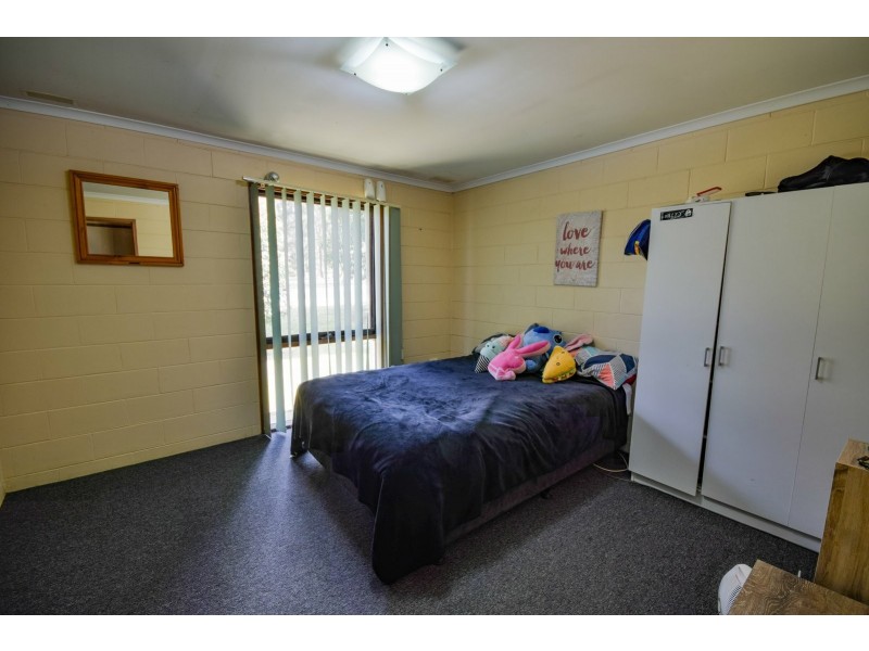 Unit 1, 2, 3 & 4/54 Main Road, Paynesville VIC 3880