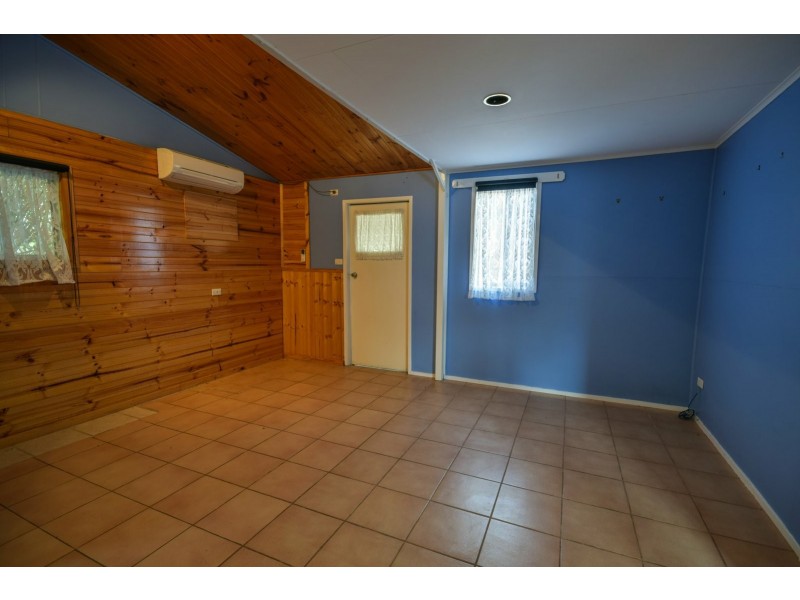 4 Tait Street, Eagle Point VIC 3878