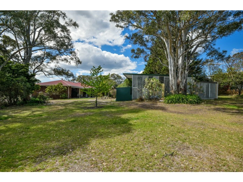 4 Tait Street, Eagle Point VIC 3878