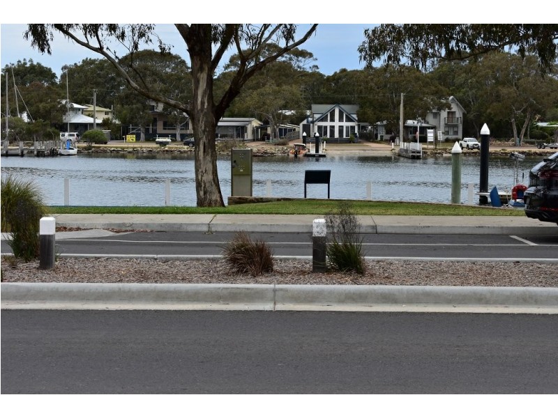 67B Esplanade, Paynesville VIC 3880