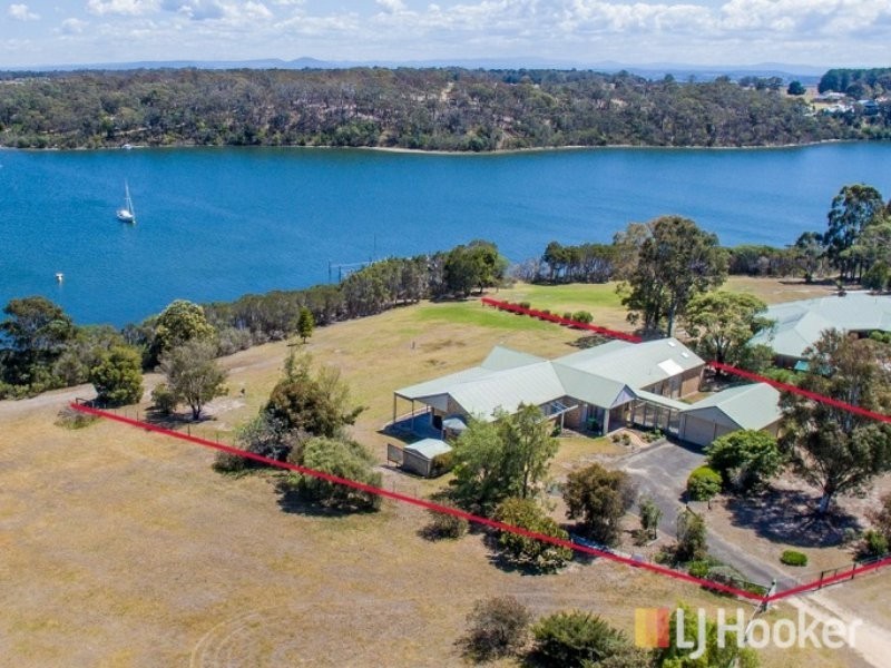 13 Mallard Close, Newlands Arm VIC 3875