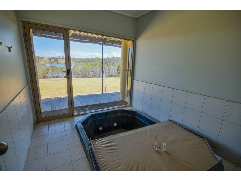 13 Mallard Close, Newlands Arm VIC 3875