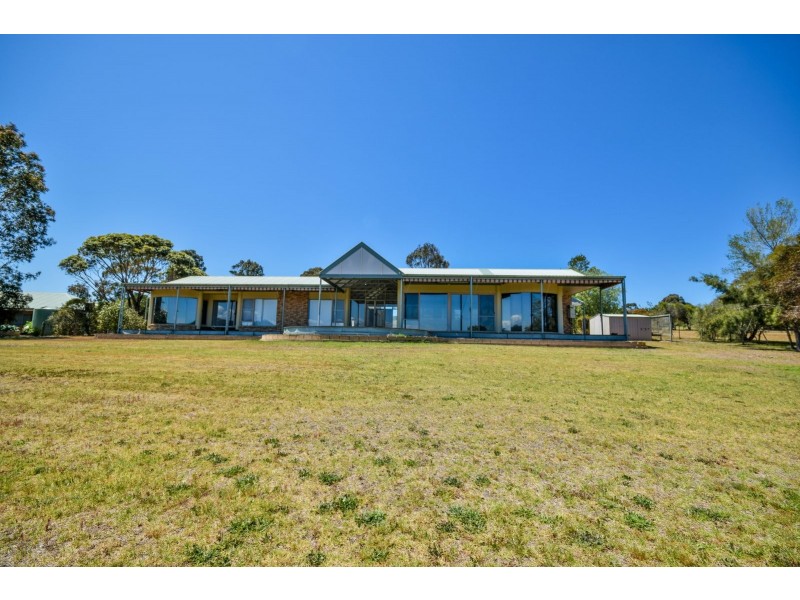 13 Mallard Close, Newlands Arm VIC 3875