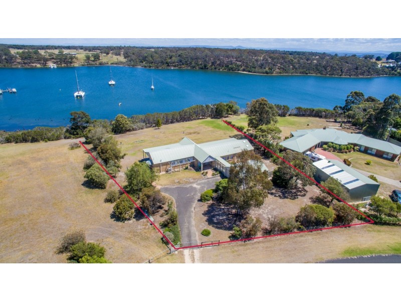 13 Mallard Close, Newlands Arm VIC 3875