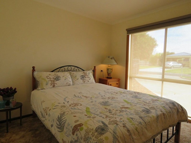 1 Callistemon Court, Paynesville VIC 3880