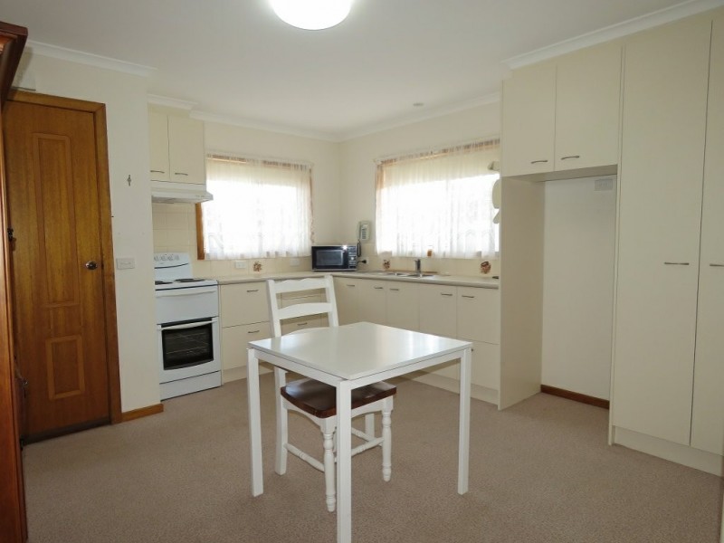 1 Callistemon Court, Paynesville VIC 3880