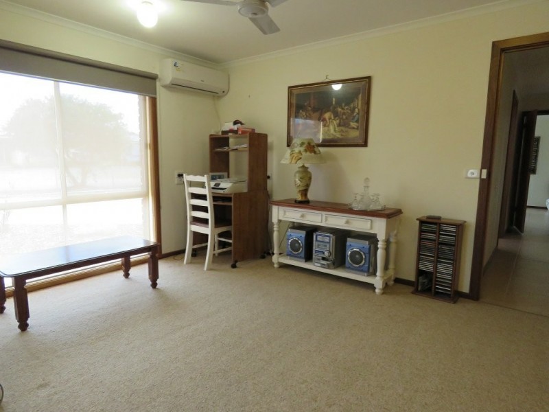 1 Callistemon Court, Paynesville VIC 3880