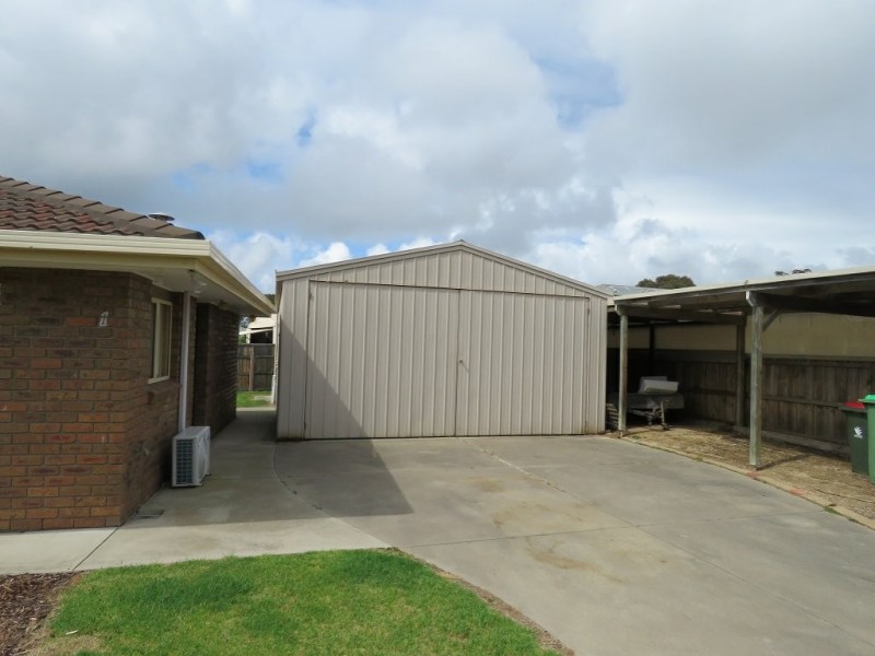 1 Callistemon Court, Paynesville VIC 3880