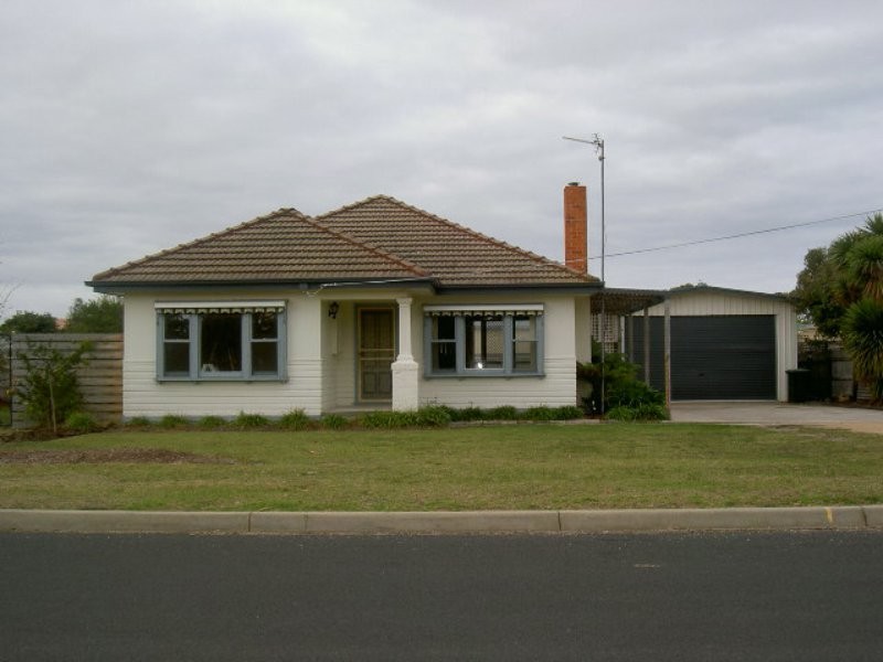 44 Wellington Street, Paynesville VIC 3880