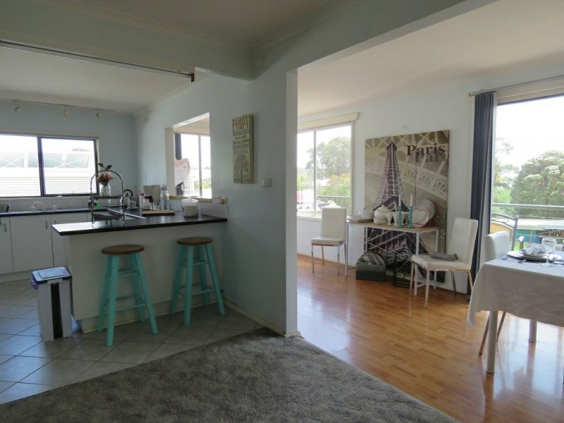 51 Bay Road, Eagle Point VIC 3878