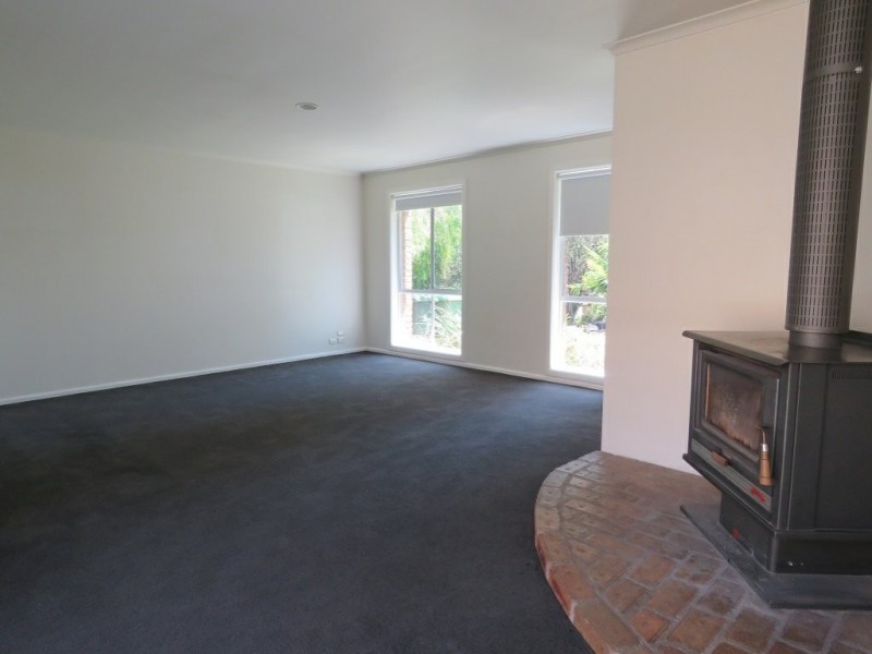 35 Sixth Avenue, Raymond Island VIC 3880