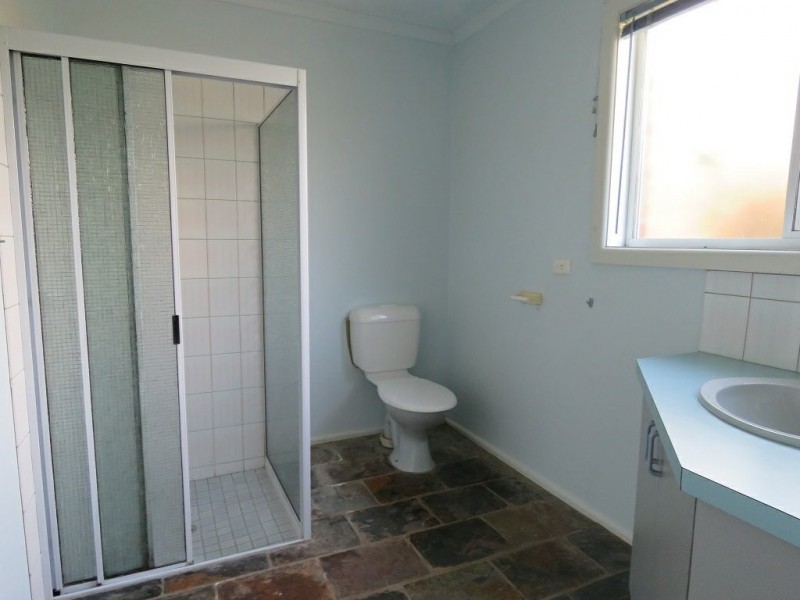 35 Sixth Avenue, Raymond Island VIC 3880