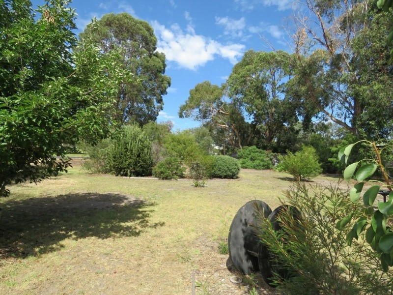 11 Acrux Drive, Newlands Arm VIC 3875