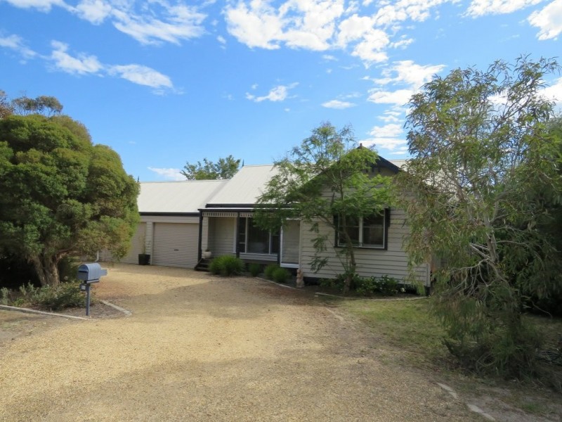 11 Acrux Drive, Newlands Arm VIC 3875