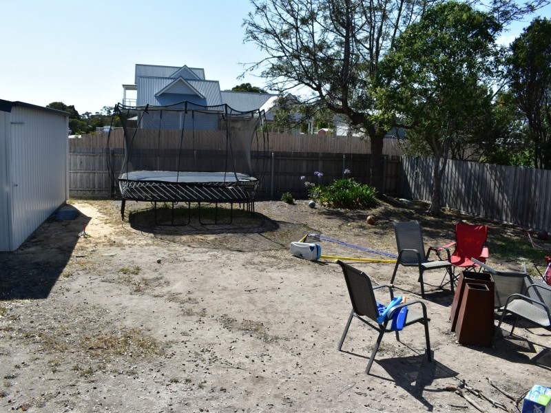 101 Bay Road, Eagle Point VIC 3878