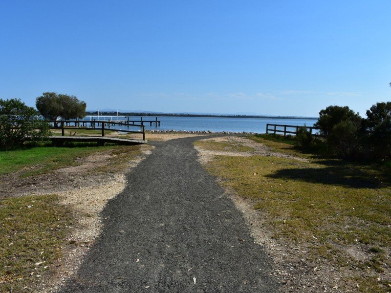 101 Bay Road, Eagle Point VIC 3878