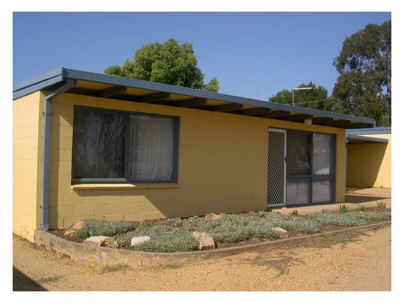 Unit 2/84 Main Road, Paynesville VIC 3880