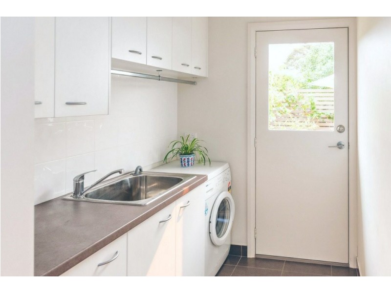 39 Toonalook Parade, Paynesville VIC 3880