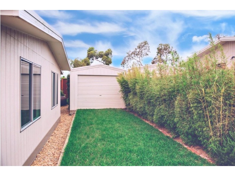 39 Toonalook Parade, Paynesville VIC 3880