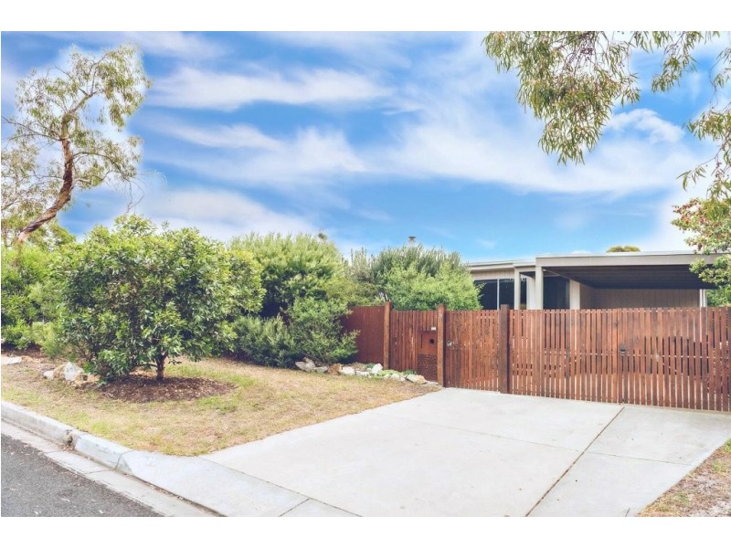 39 Toonalook Parade, Paynesville VIC 3880