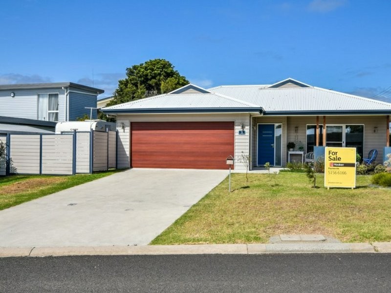 2 Government Road, Paynesville VIC 3880