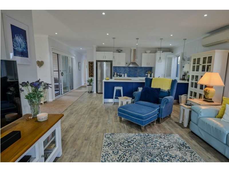 2 Government Road, Paynesville VIC 3880