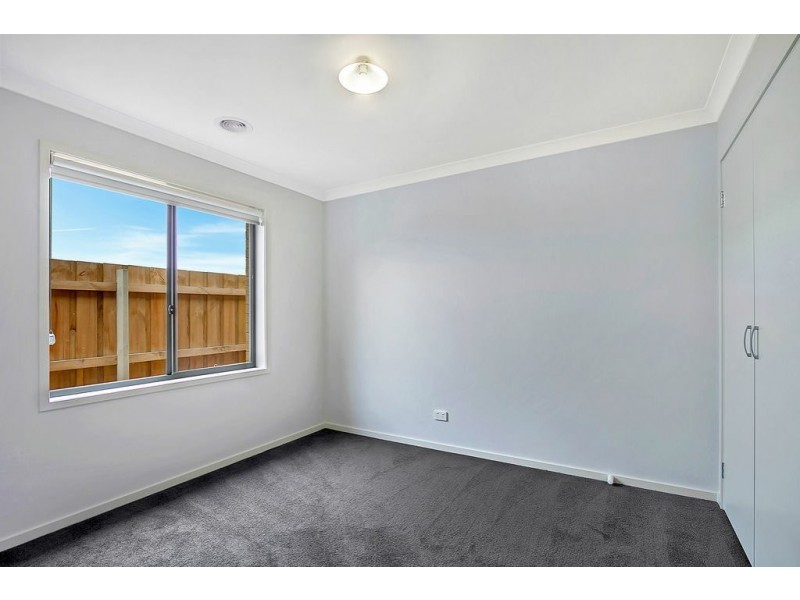 19B Haylock Drive, Paynesville VIC 3880