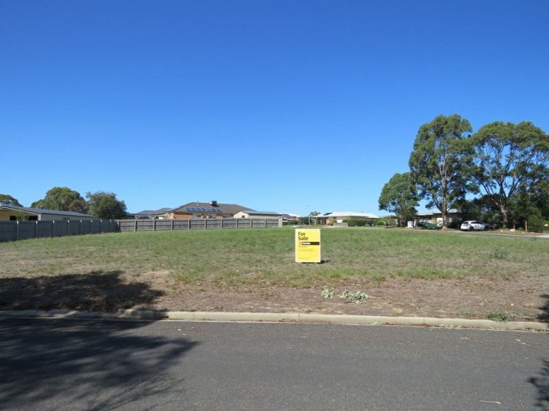 64 Colony Club Drive, Newlands Arm VIC 3875