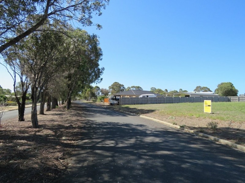 64 Colony Club Drive, Newlands Arm VIC 3875