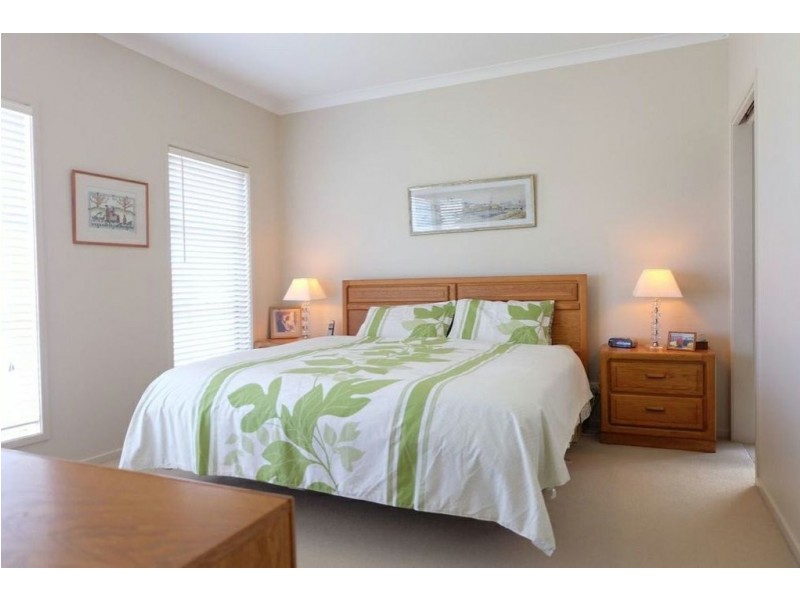 31 Sunset Boulevard, Eagle Point VIC 3878