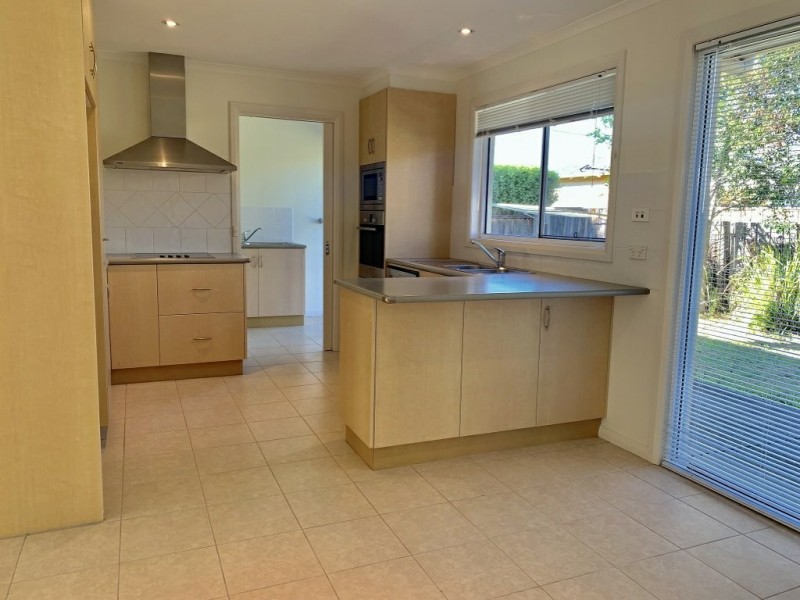Unit 2/9-11 Wellington Street, Paynesville VIC 3880