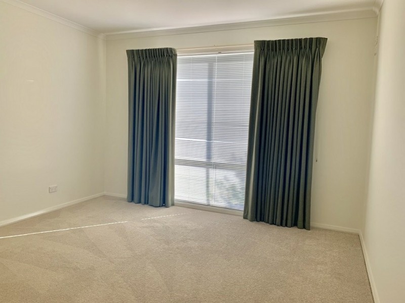 Unit 2/9-11 Wellington Street, Paynesville VIC 3880