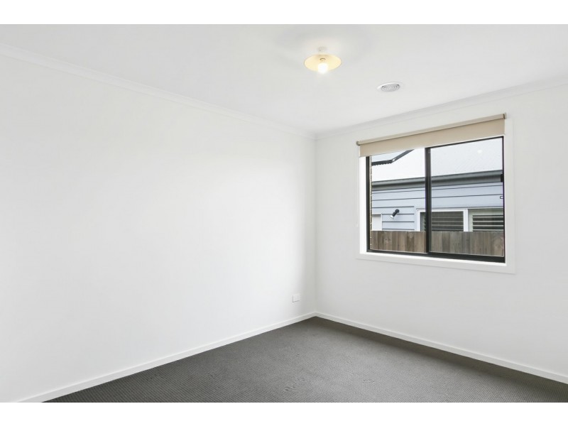 12 Seagreen Close, Eagle Point VIC 3878