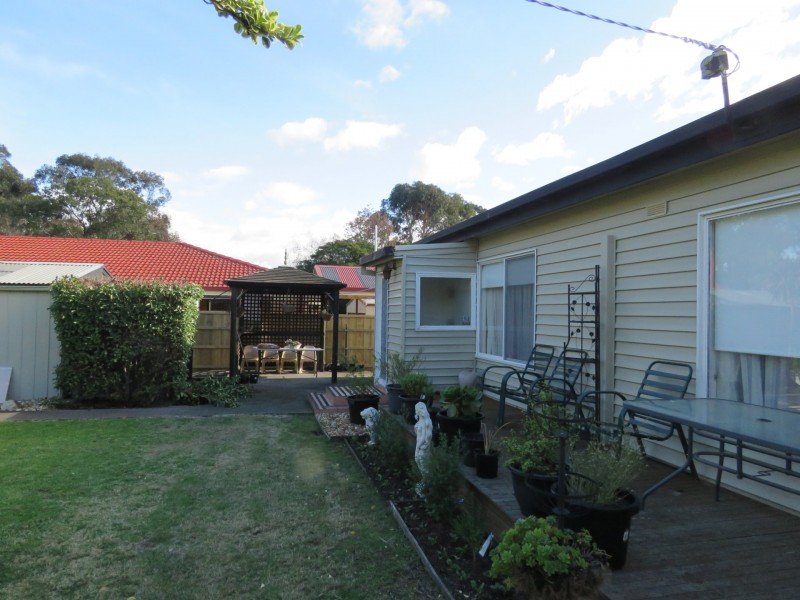 24 Forge Creek Road, Eagle Point VIC 3878