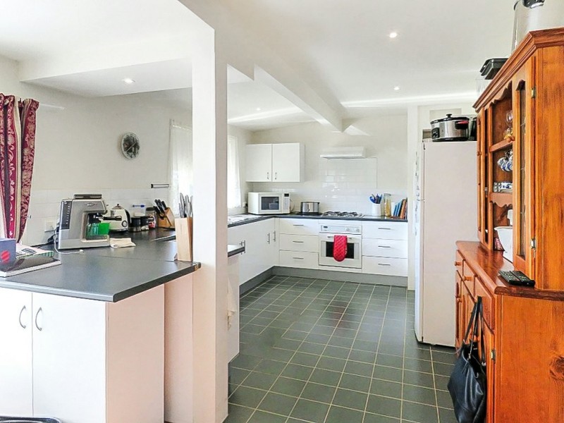 24 Forge Creek Road, Eagle Point VIC 3878