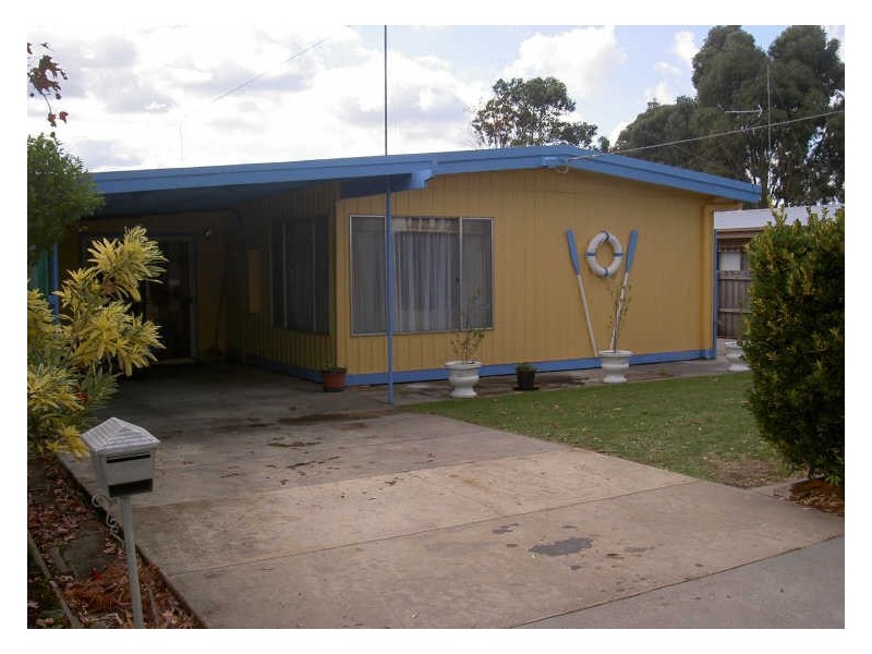115 Bay Road, Eagle Point VIC 3878