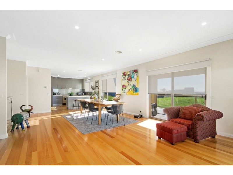 65 Fullarton Drive, Paynesville VIC 3880