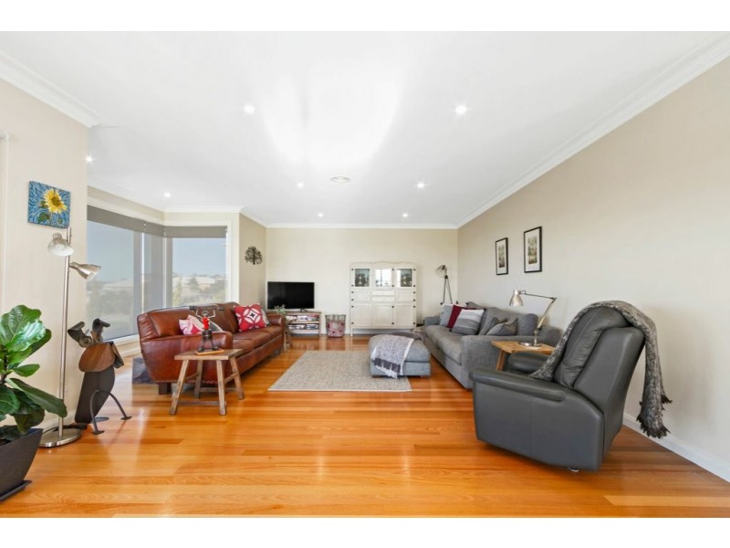 65 Fullarton Drive, Paynesville VIC 3880