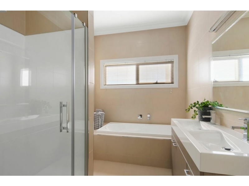 65 Fullarton Drive, Paynesville VIC 3880