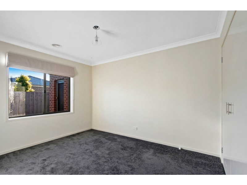 1 Magnolia Way, Paynesville VIC 3880
