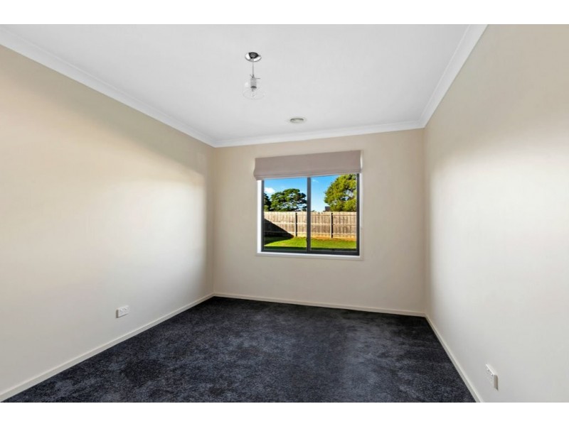 1 Magnolia Way, Paynesville VIC 3880