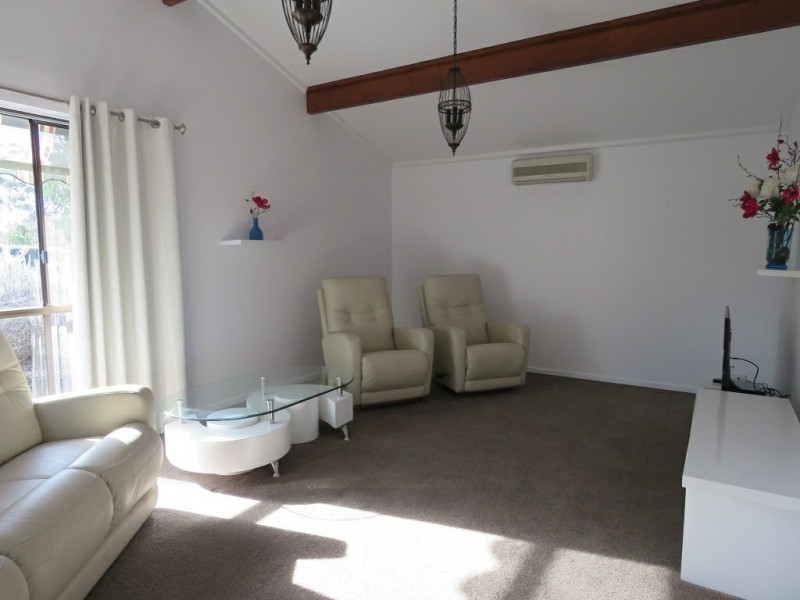 13 Rex Street, Paynesville VIC 3880